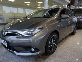 Toyota Auris Hybrid Touring Sports 1.8 Hybrid Active Plus Style e-CVT