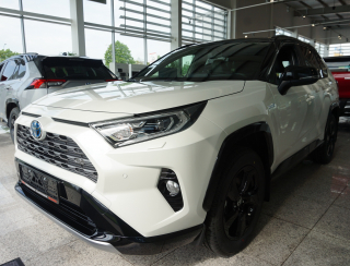 RAV4 Hybrid SUV 2.5 Hybrid Style 4WD e-CVT