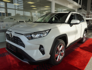 RAV4 SUV 2.0 Dynamic Force Luxury Plus Multidrive S