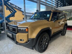 Toyota Land Cruiser SUV 2.8 D-4D 4WD A/T Executive komplektacija-image